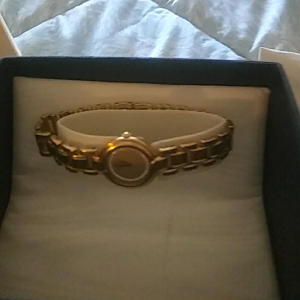 Ladies dress WATCH